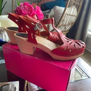 Swedish Hasbeens red Lacey sandals size eu 40
